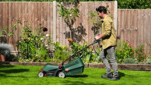 Газонокосарка мережева Bosch UniversalRotak 34-405
