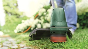 Тример садовий Bosch EasyGrassCut 23