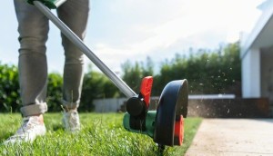 Тример садовий акумуляторний Bosch UniversalGrassCut 18V-260