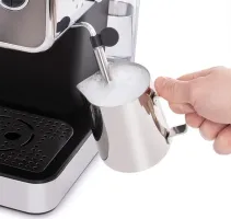 Кавоварка еспрессо RUSSELL HOBBS 26452-56 Distinctions Titanium, 1,1л, мелена + чалди, сріблястий