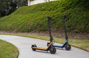 Електросамокат Segway-Ninebot дитячий C2 E, помаранчевий (AA.10.04.01.0013)