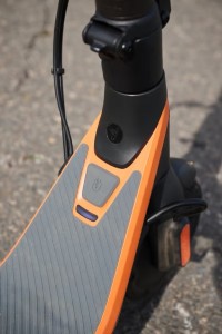Електросамокат Segway-Ninebot дитячий C2 E, помаранчевий (AA.10.04.01.0013)